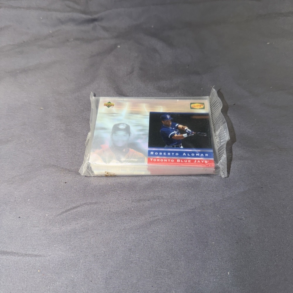 Vintage 1995 Upper Deck / Dennys Roberto Alomar Hologram Card 1‎ Of 28